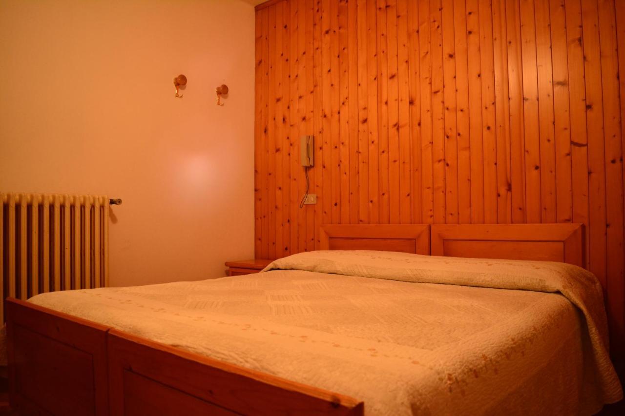 Albergo - B&B Alpina Premadio エクステリア 写真